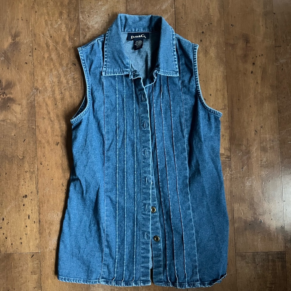 Denim&Co Blue Button-Up Sleeveless Shirt